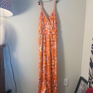 Vibrant Floral Maxi Dress size medium NWT